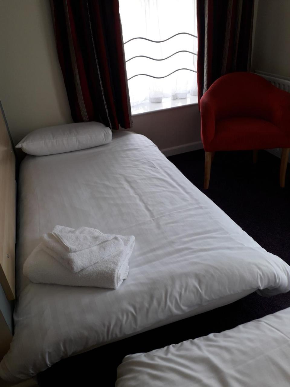 Waterfront Hotel Brighouse Exterior foto